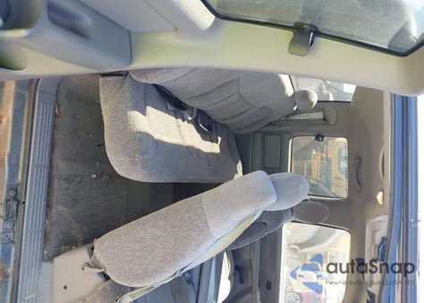 1999 Chevrolet Silverado 1500 Ls z USA, uszkodzony, nr VIN 1GCEK19T5XE158575